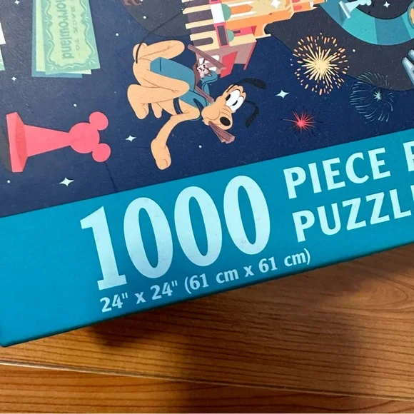 Disneyland Play in the Park 1000 piece puzzle - Picture 2 of 4